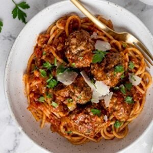 Whole wheat spagghetti with meatballs